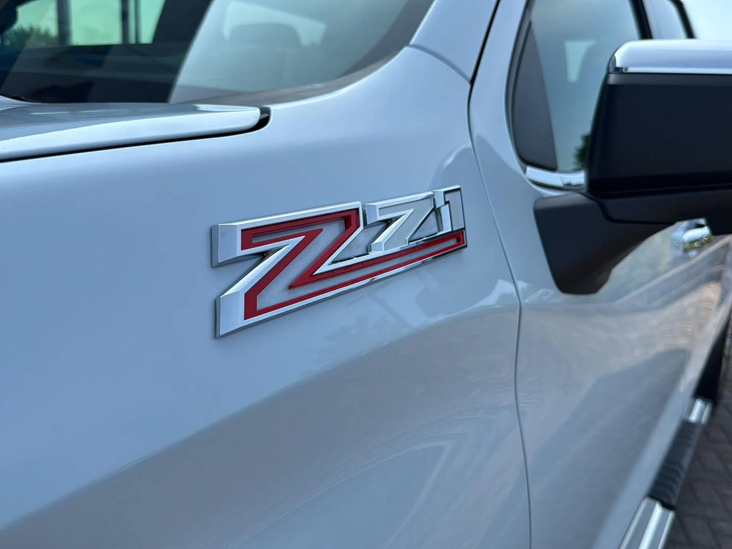Used 2026 Polar White Tricoat Chevrolet LTZ image 35