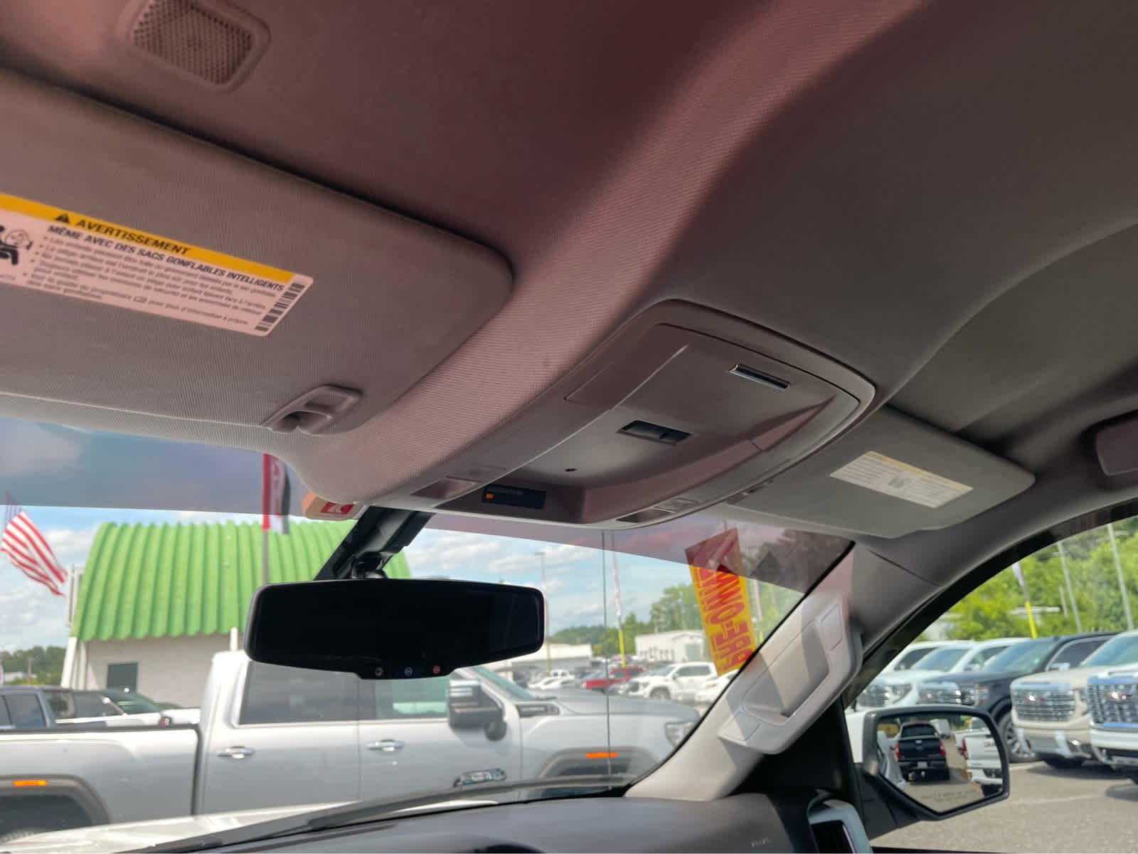 Used 2015 SUMMIT WHITE Chevrolet LT image 20