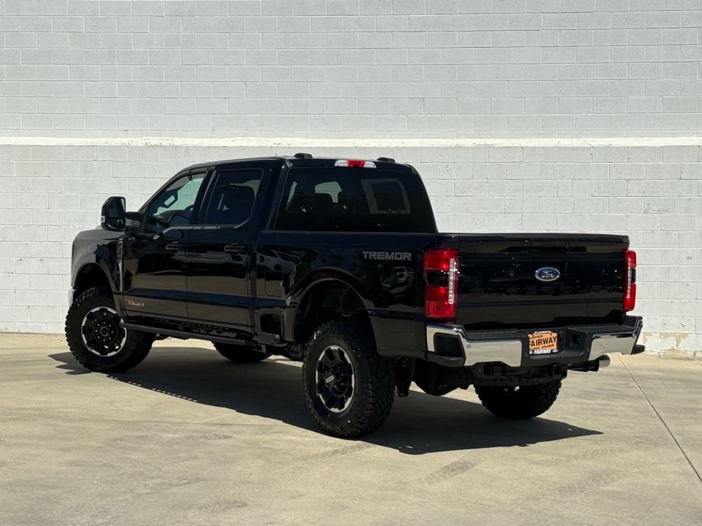 New 2026 Agate Black Metallic Ford F-250® Lariat® image 3
