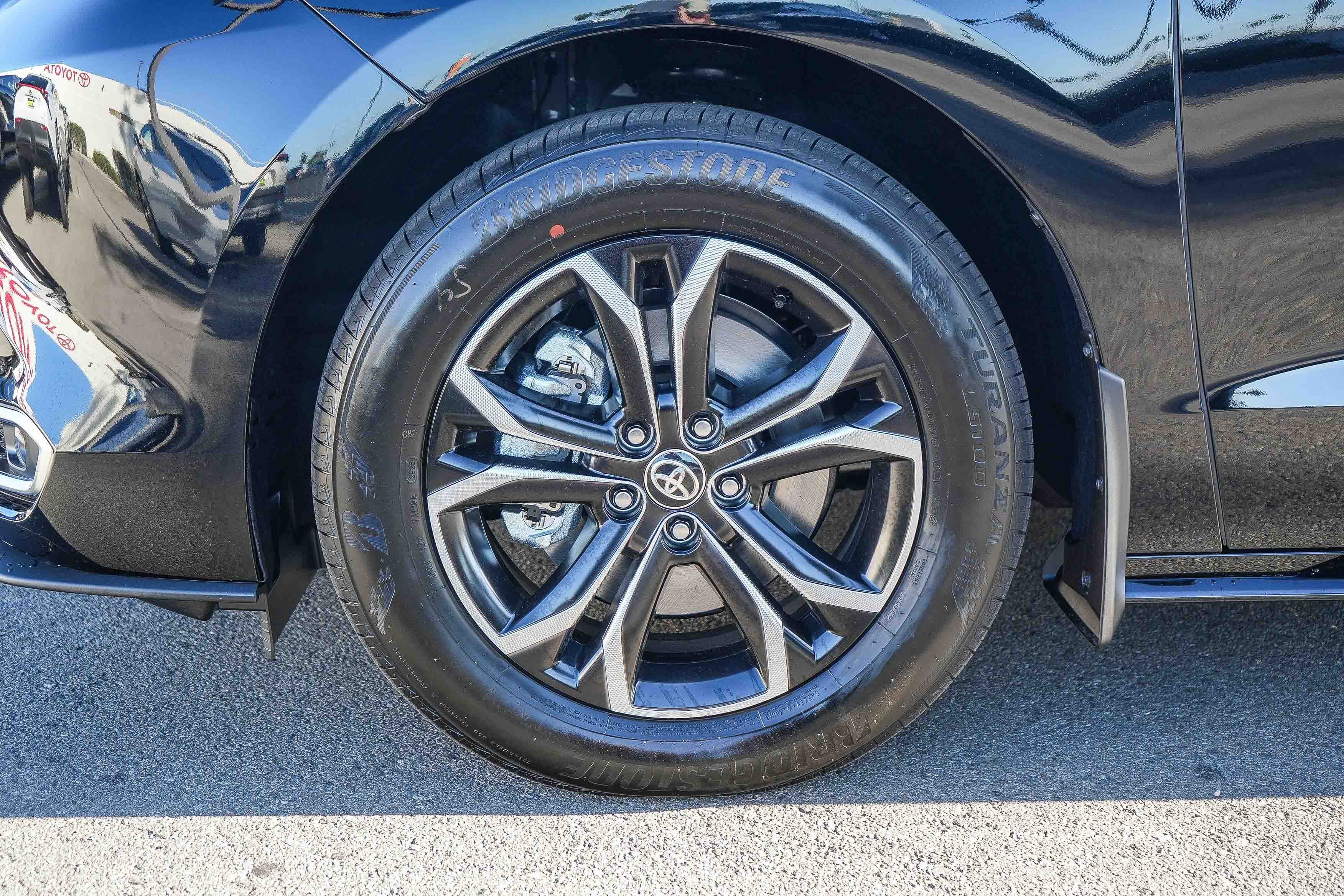 New 2026 Midnight Black Metallic Toyota  Platinum image 11