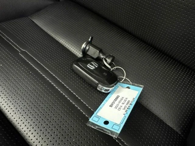 Used 2025 Blue Honda EX-L image 32