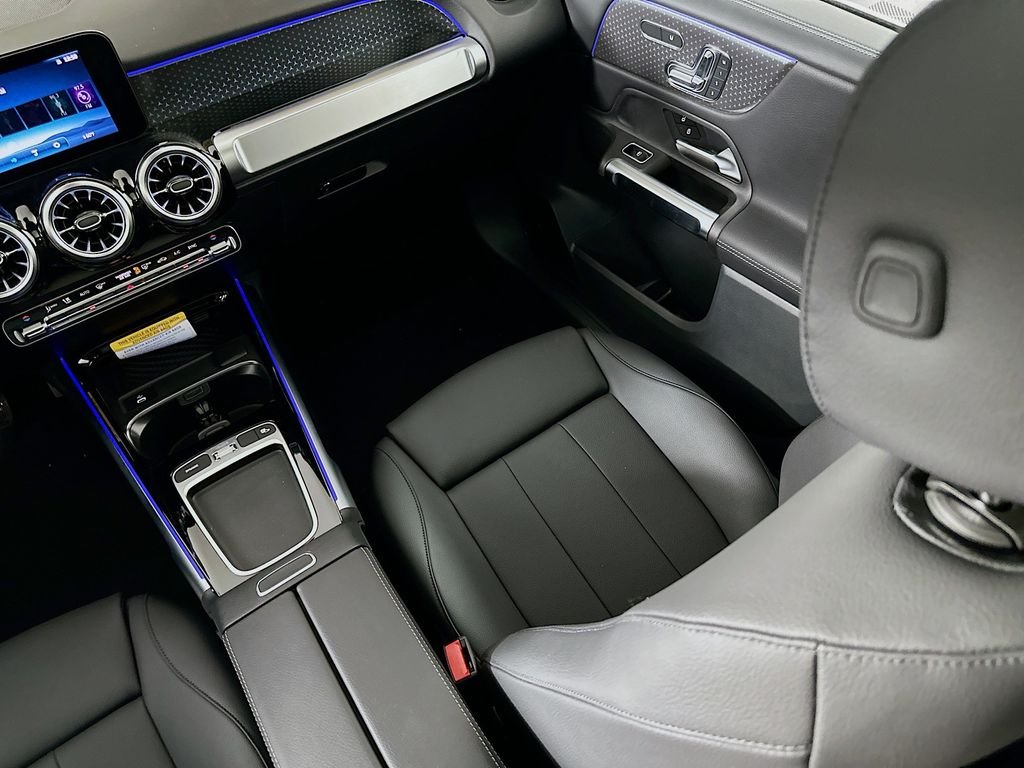New 2026 Cirrus Silver Metallic Mercedes-Benz GLB 250 image 23