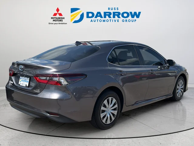 Used 2022 Gray Toyota LE image 5
