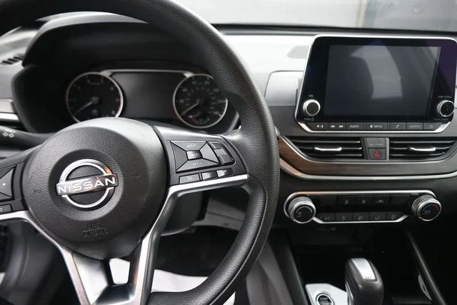 Used 2024 Gray Nissan 2.5 SV image 28