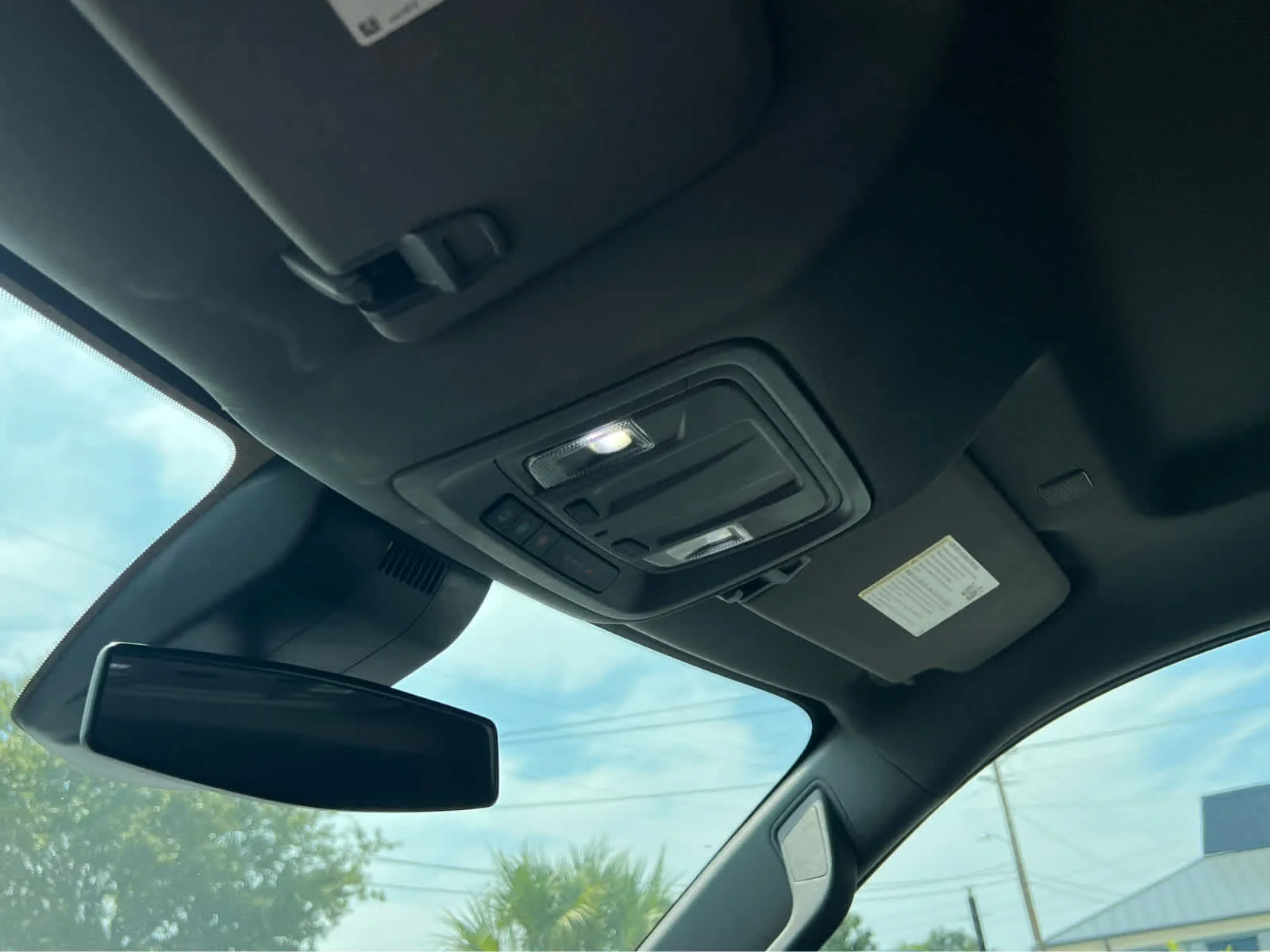 Used 2024 Summit White Chevrolet LT image 14