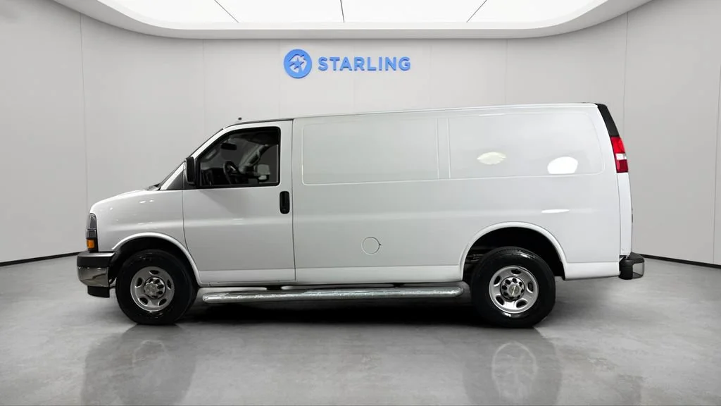 Used 2024 Summit White Chevrolet WT image 3