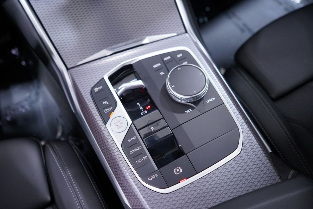 Used 2025 Black Sapphire Metallic BMW M340i image 13