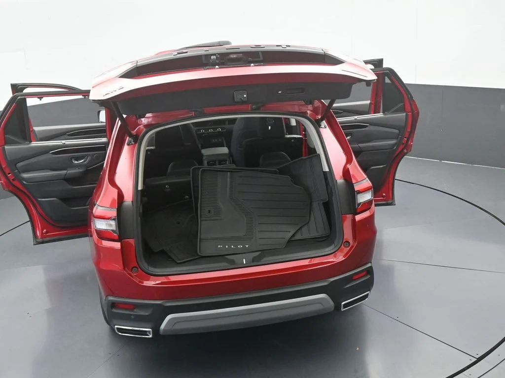 Used 2024 Radiant Red Metallic II Honda Touring image 75