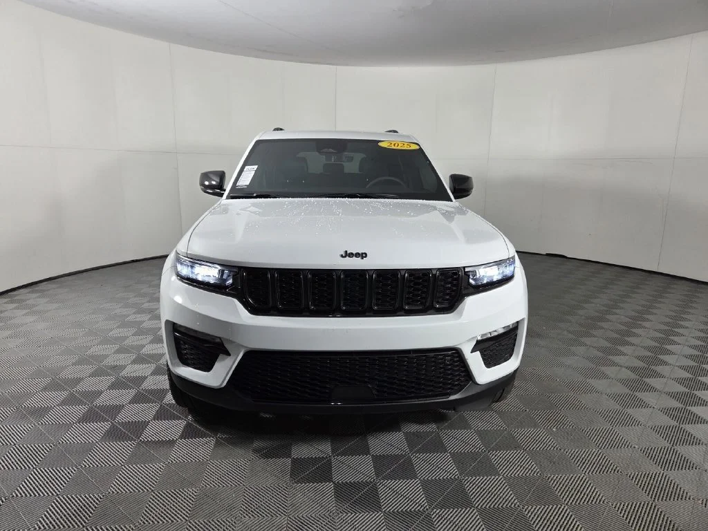 Used 2025 Bright White Clearcoat Jeep Limited image 3