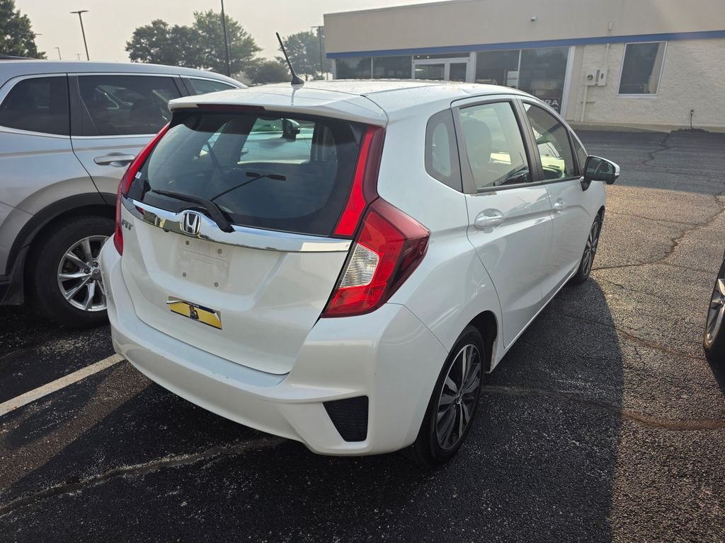 Used 2017 White Orchid Pearl Honda EX image 4