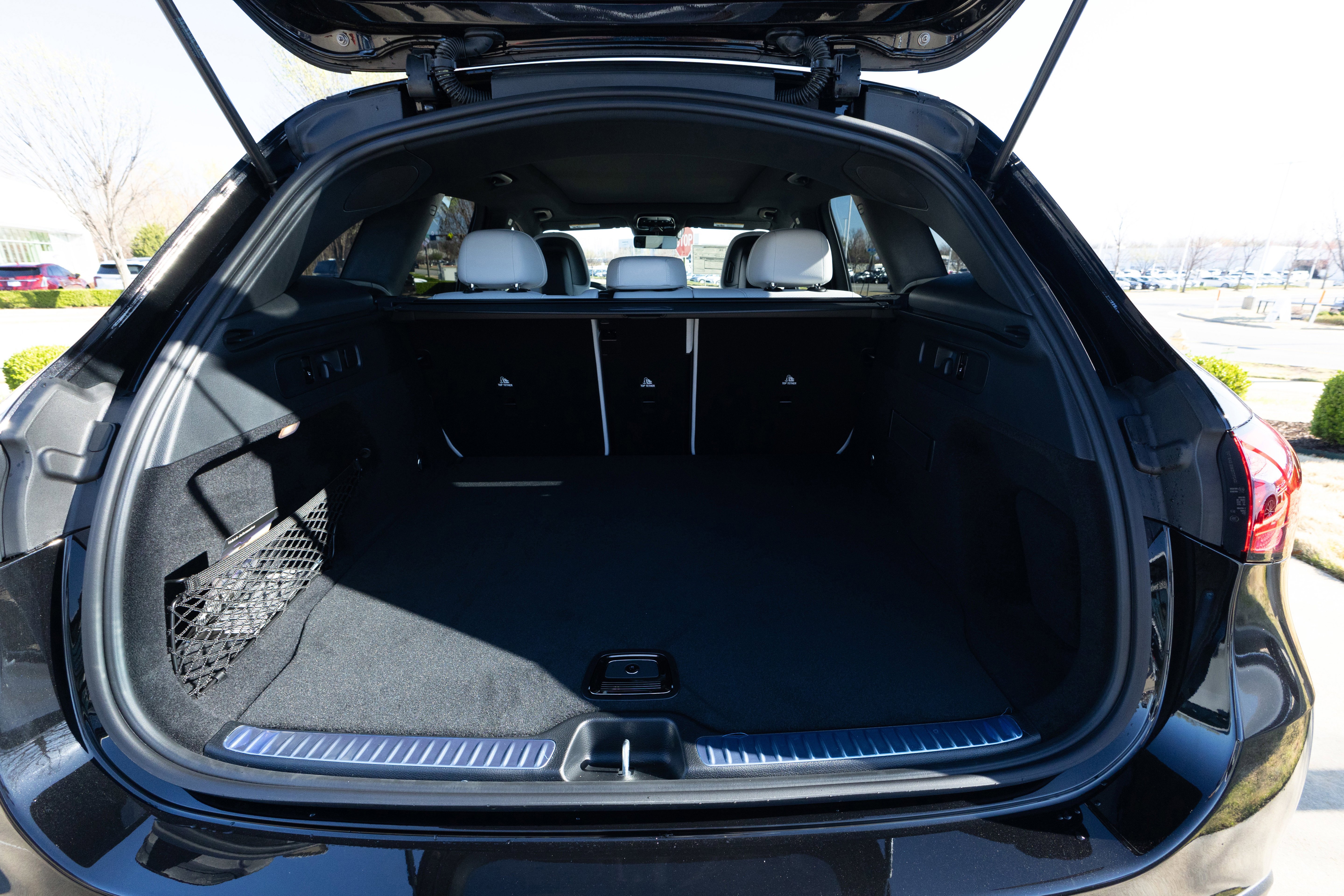 New 2026 Obsidian Black Metallic Mercedes-Benz GLC 300 image 25