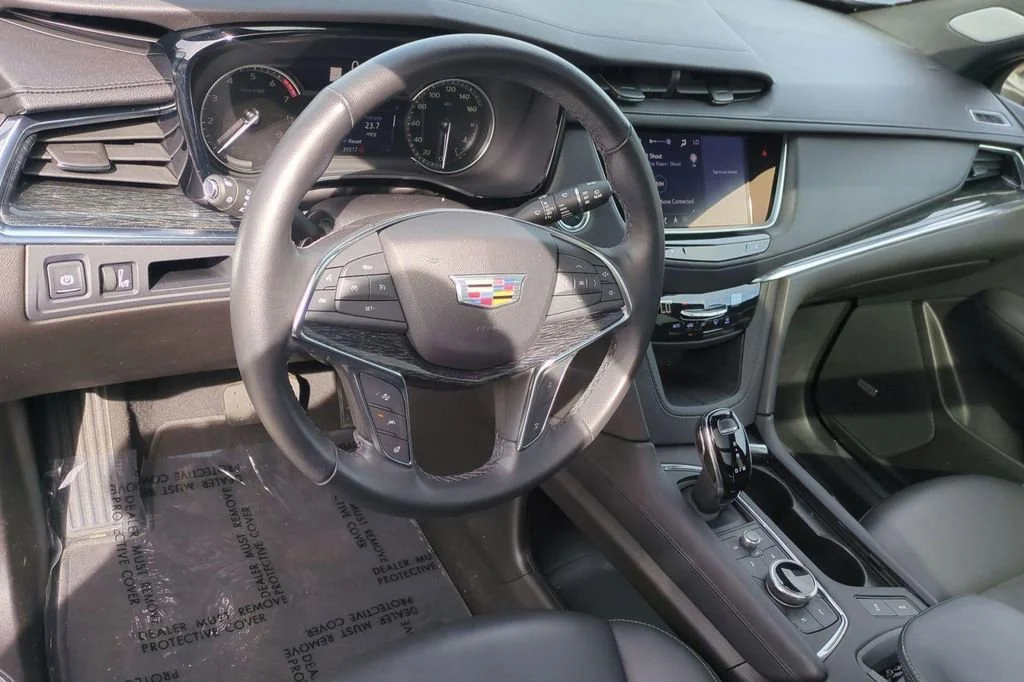 Used 2023 Stellar Black Metallic Cadillac Premium Luxury image 9