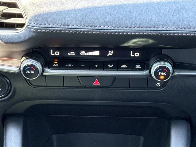 Used 2024 White Mazda 2.5 S Select Sport Base image 19