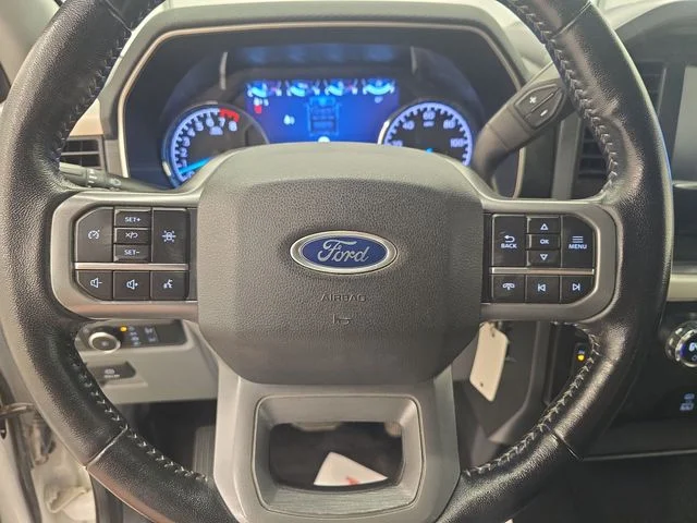 Certified Used 2021 Oxford White Ford XLT image 28