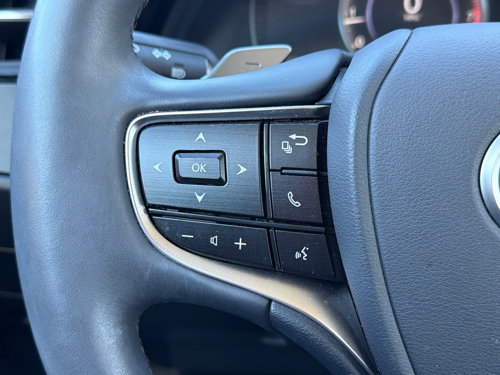 Used 2024 Gray Lexus 250 image 18
