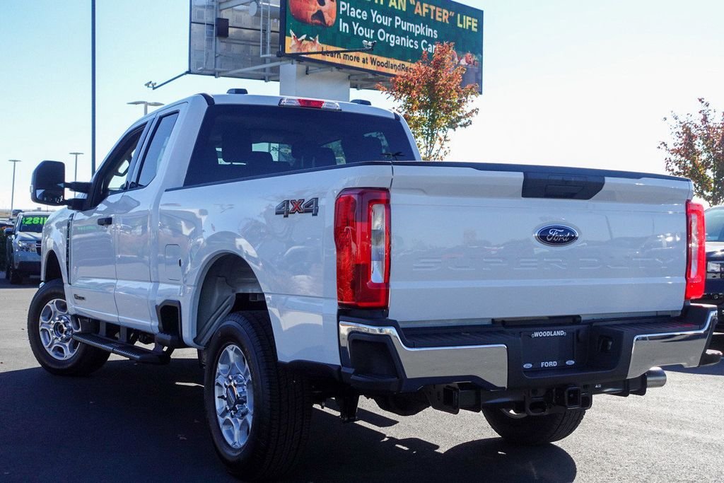 New 2026 Oxford White Ford F-250® XLT image 13