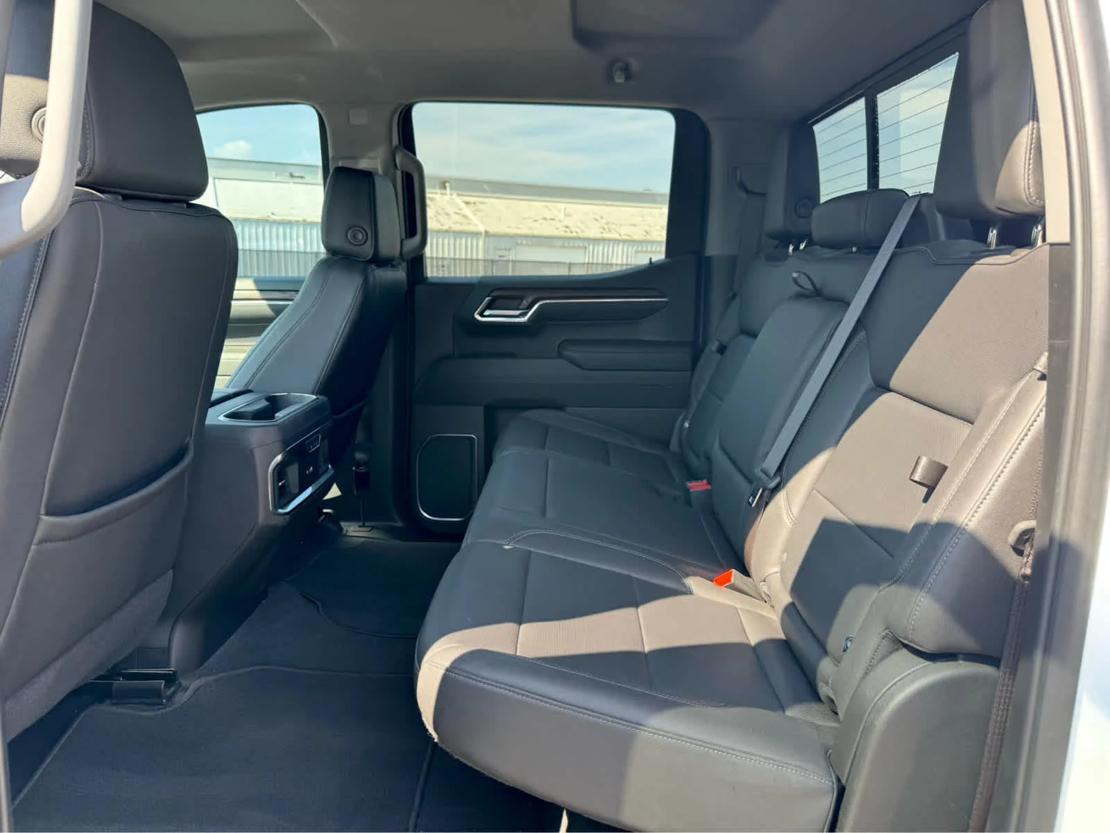 Certified Used 2024 Summit White GMC SLT image 13