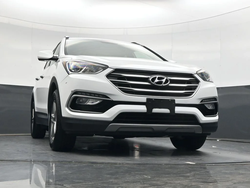 Used 2017 Frost White Hyundai 2.4 Base image 30