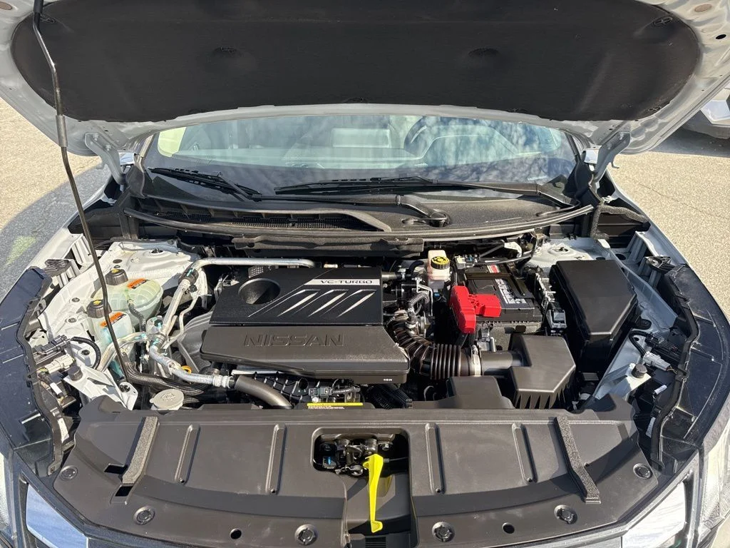 Used 2025 Silver Nissan SV image 31