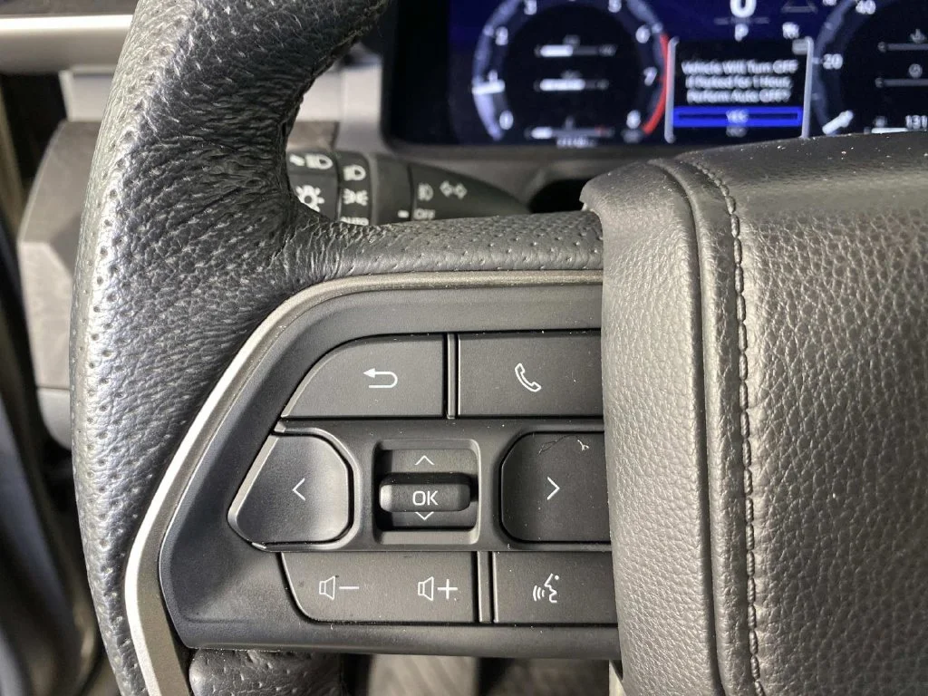 Used 2025 Bronze Toyota Limited image 18