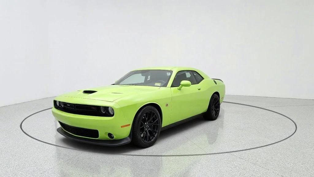 Used 2019 Sublime Pearlcoat Dodge R/T Scat Pack RWD w/ Dynamics Pkg & TorqueFlite 8-Speed image 1