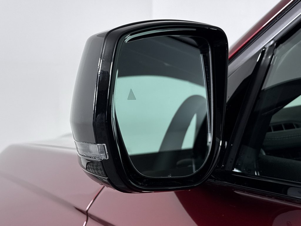New 2026 Velvet Red Pearl-Coat Exterior Paint Jeep Laredo Altitude image 27