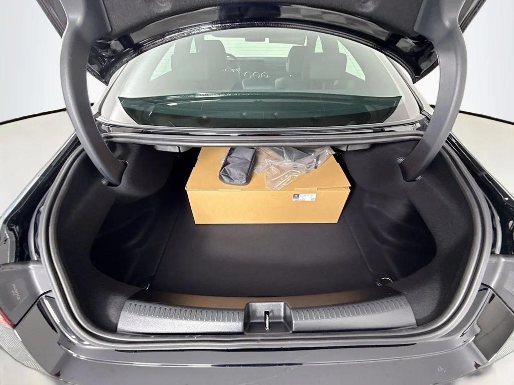 Used 2026  Mercedes-Benz CLA 250 image 10