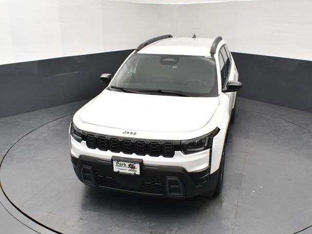 New 2026 Bright White Clear-Coat Exterior Paint Jeep Limited image 14