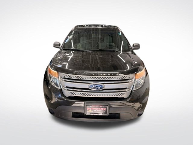 Used 2015 Red Ford Base image 3