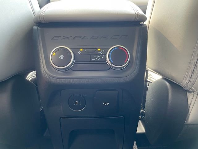 New 2026 Agate Black Metallic Ford Active image 39