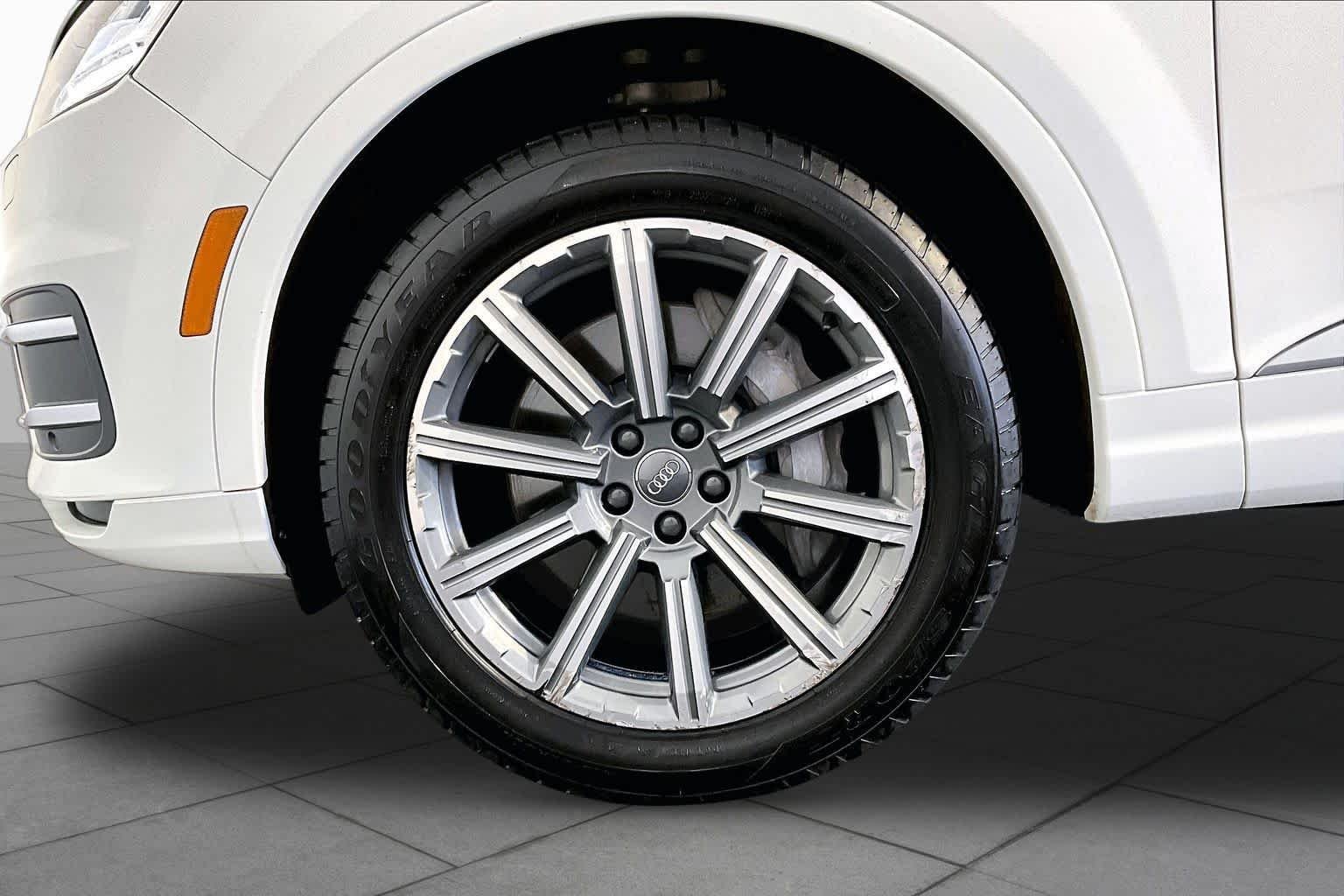 Used 2018 Carrara White Audi Premium Plus image 11