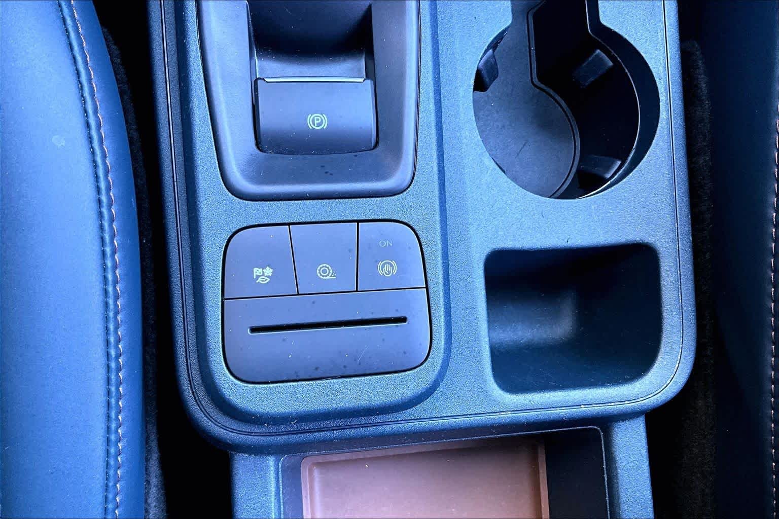 Used 2023 Carbonized Gray Metallic Ford Lariat image 34