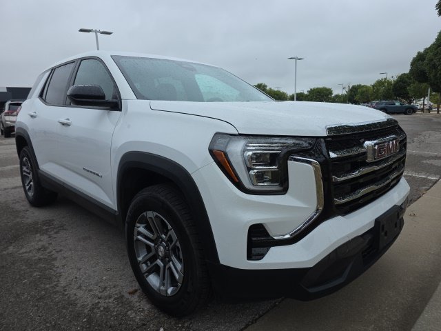 Used 2026 White GMC Elevation image 1