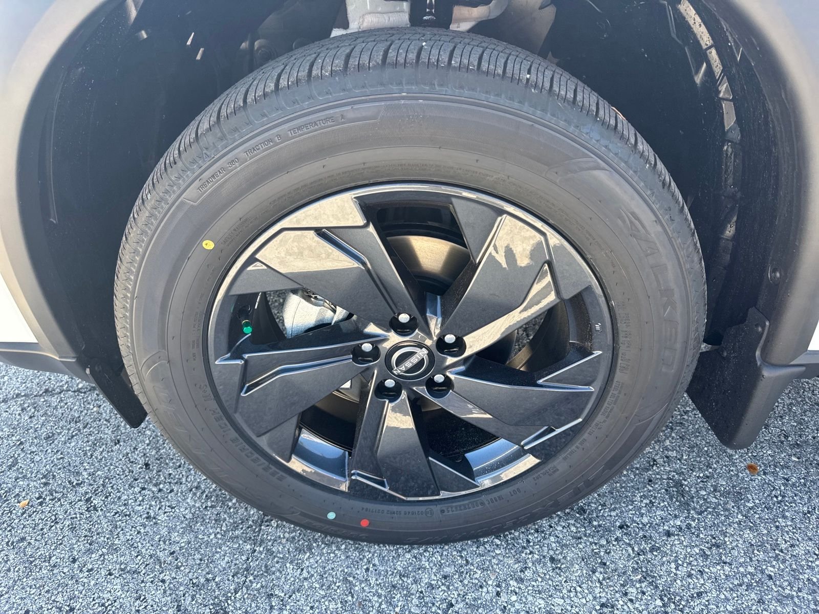 New 2026 Nissan Rogue SV 4D Sport Utility