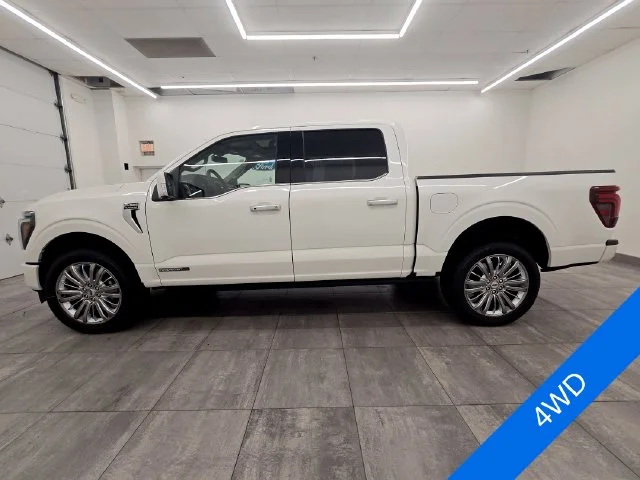 New 2026 Star White Metallic Tri-Coat Ford Platinum® image 2