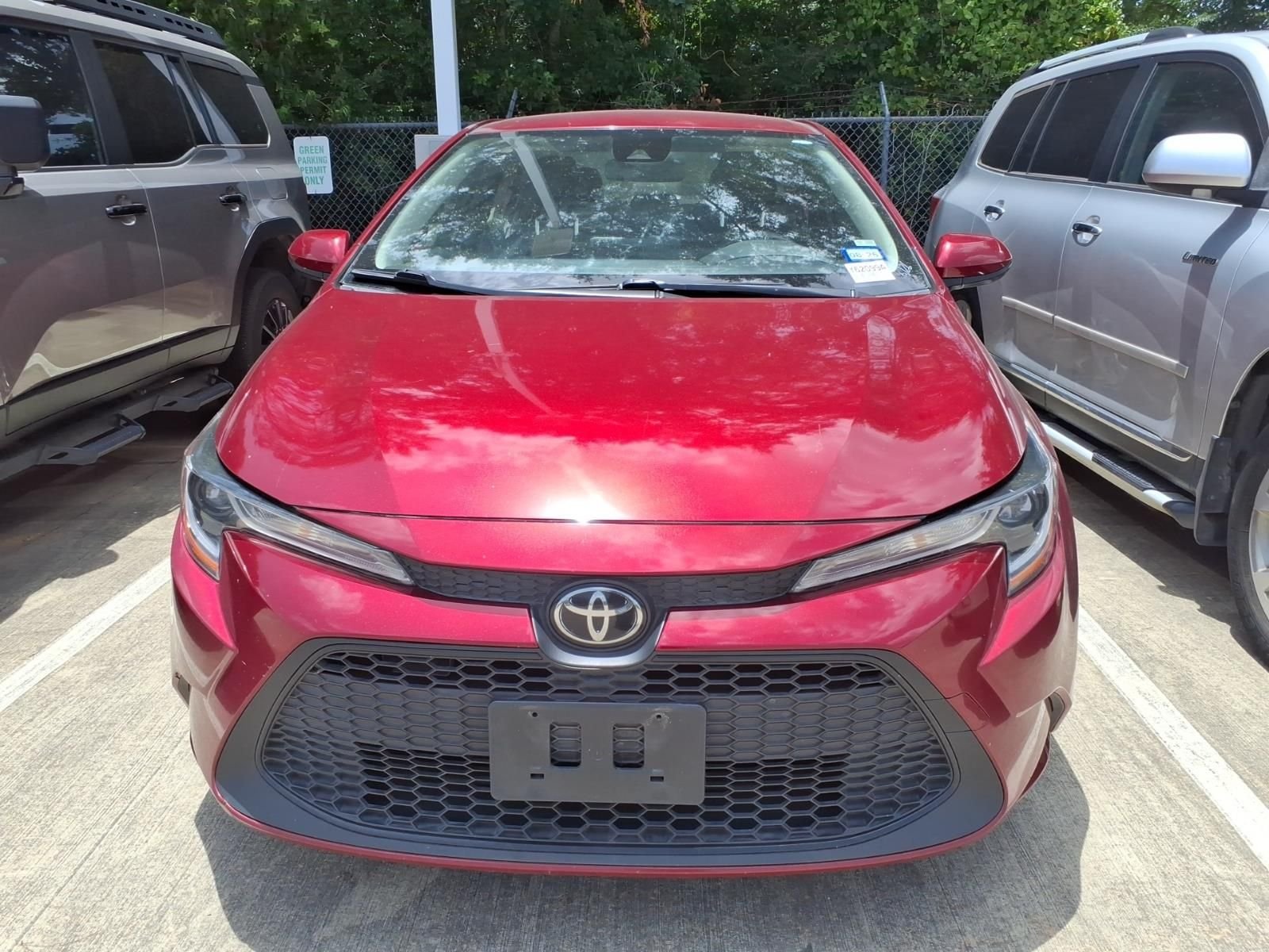 Certified Used 2022 Pearl Toyota LE image 3