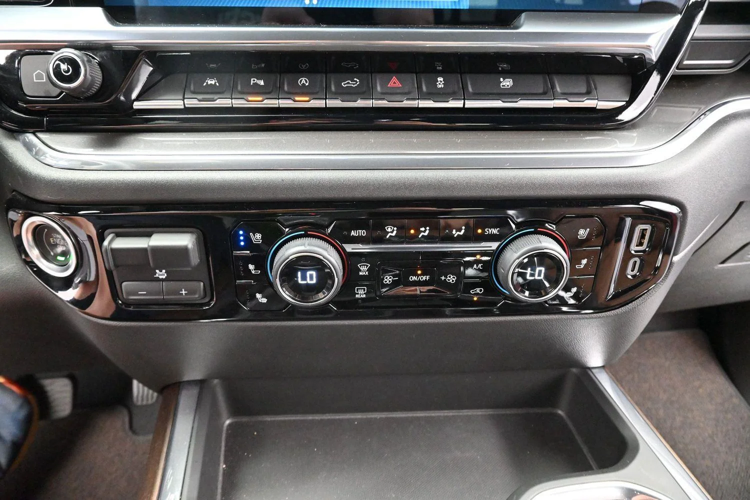 Used 2023 Radiant Red Tintcoat Chevrolet High Country image 25