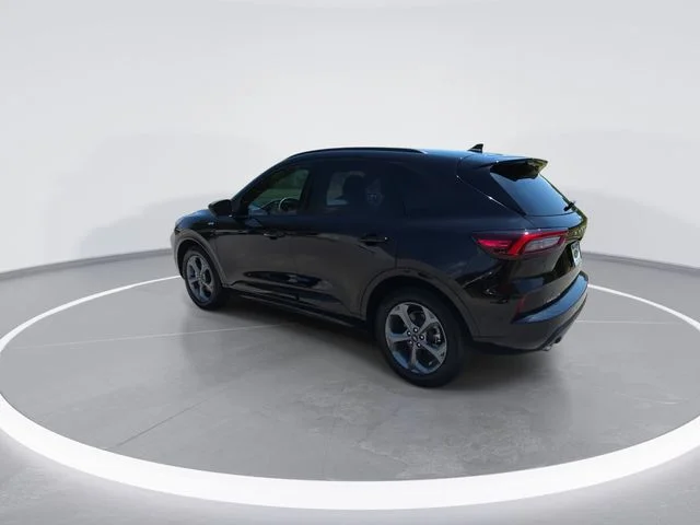 Used 2023 Black Ford ST-Line image 6