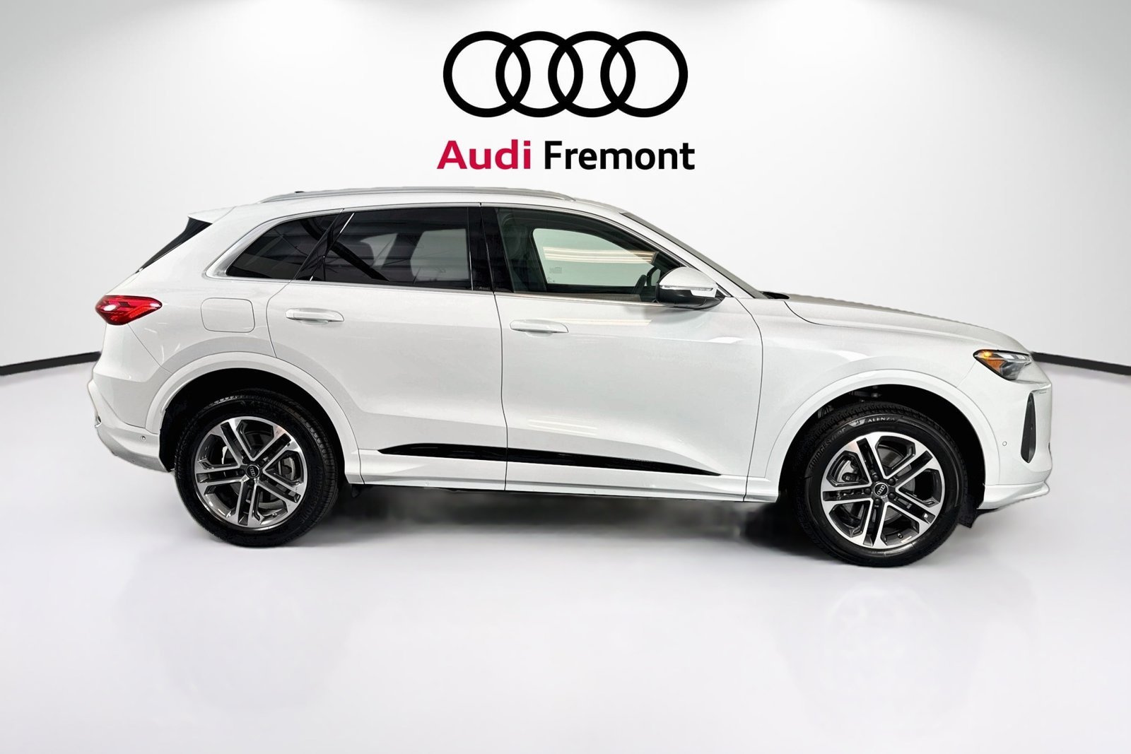 Used 2025 Glacier White Metallic Audi Premium image 4