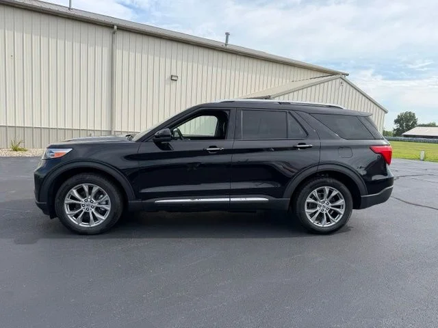 Used 2021 Black Ford Limited image 4