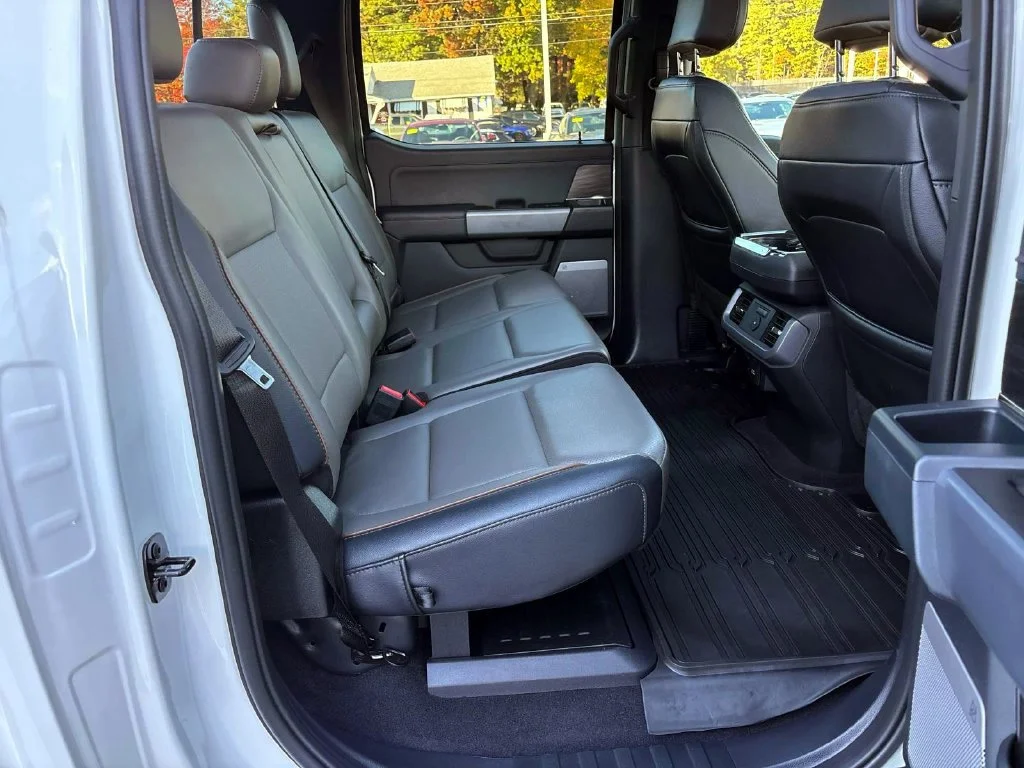 Used 2026 White Metallic Ford Lariat image 18