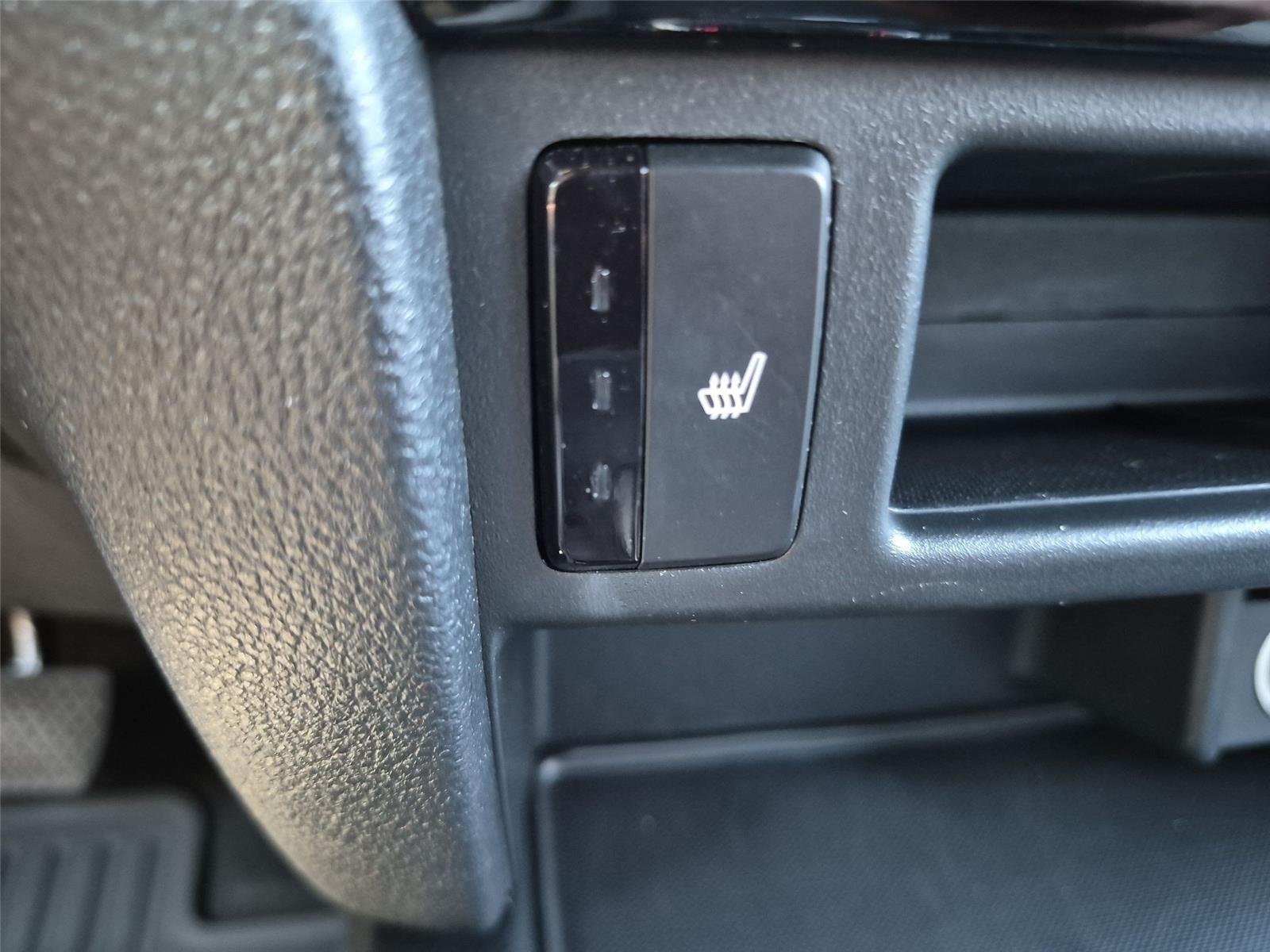 Used 2020 Modern Steel Metallic Honda Touring image 28