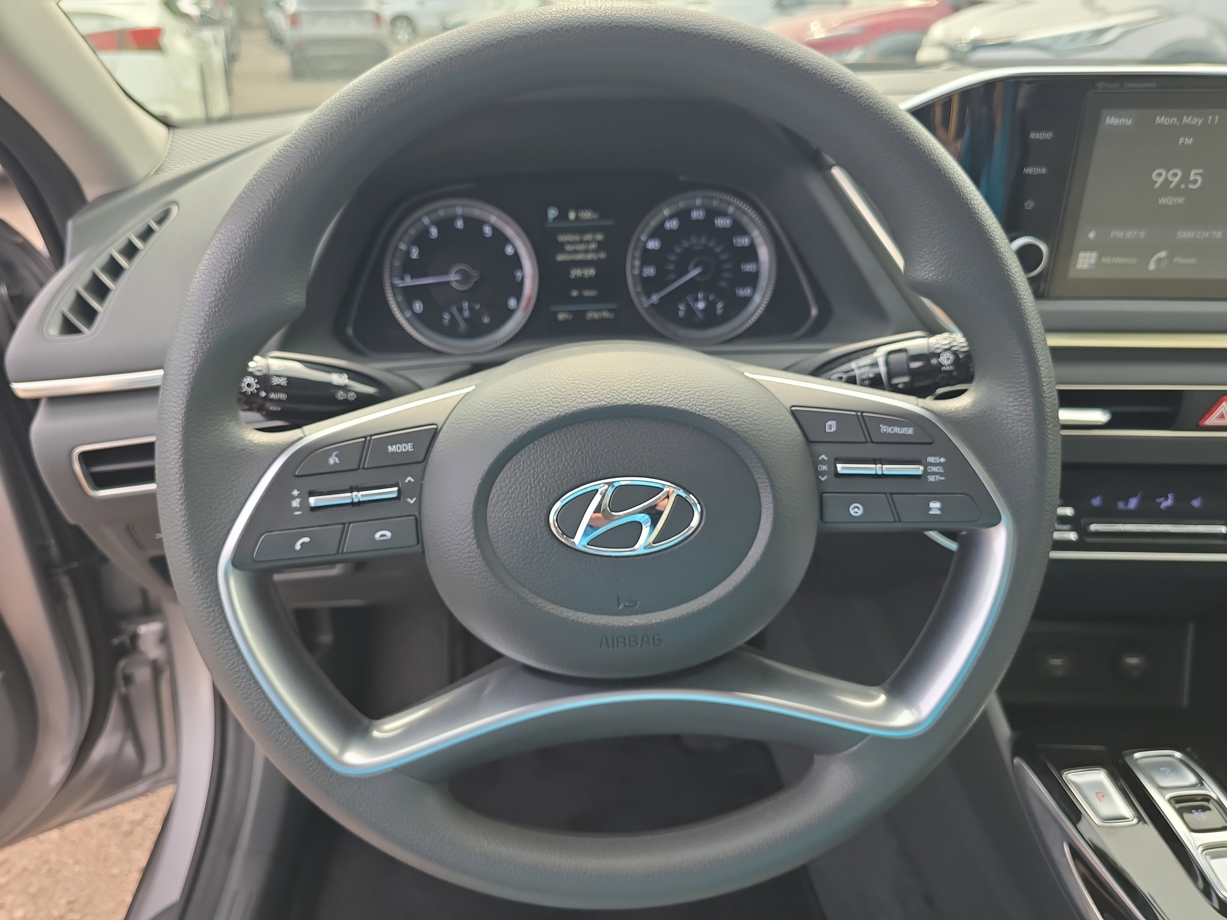 Used 2021 Shimmering Silver Pearl Hyundai SEL image 30