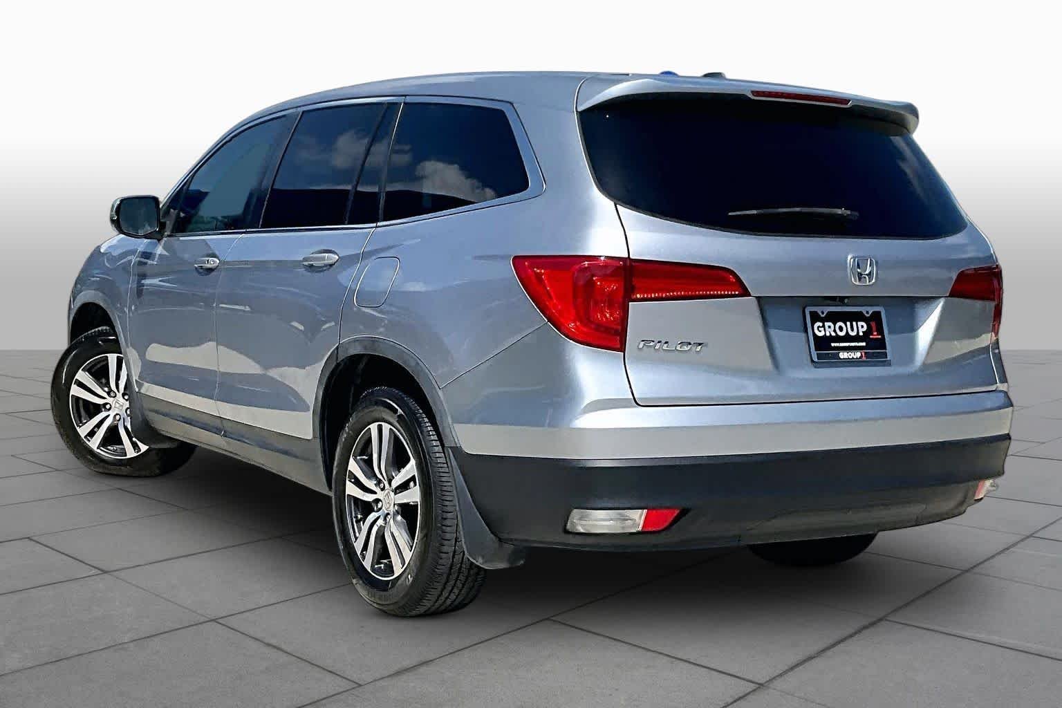 Used 2018 Lunar Silver Metallic Honda EX-L image 12