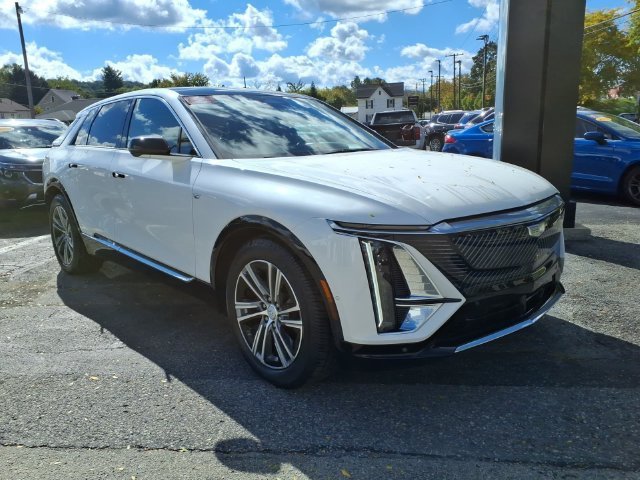 Used 2024 Cadillac LYRIQ Luxury 2 with VIN 1GYKPRRL7RZ118376 for sale in Indiana, PA