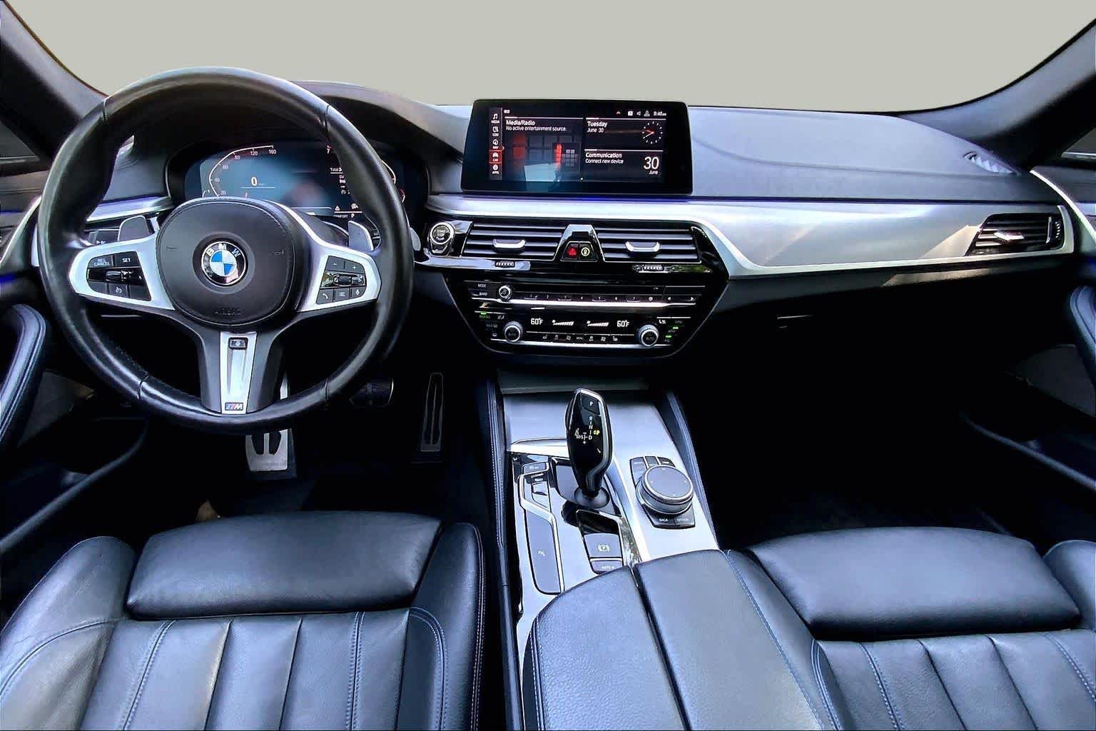 Used 2020 Black Sapphire Metallic BMW 530i xDrive image 15