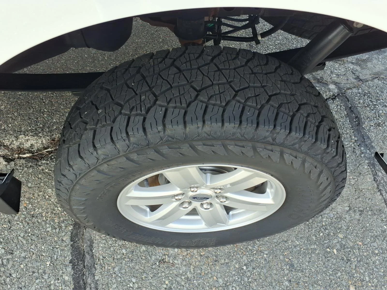 Used 2022 Oxford White Ford XLT image 17