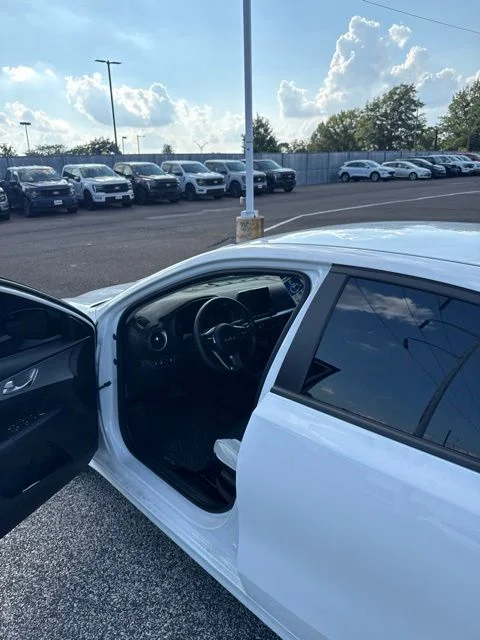 Used 2024 White Kia LXS image 16
