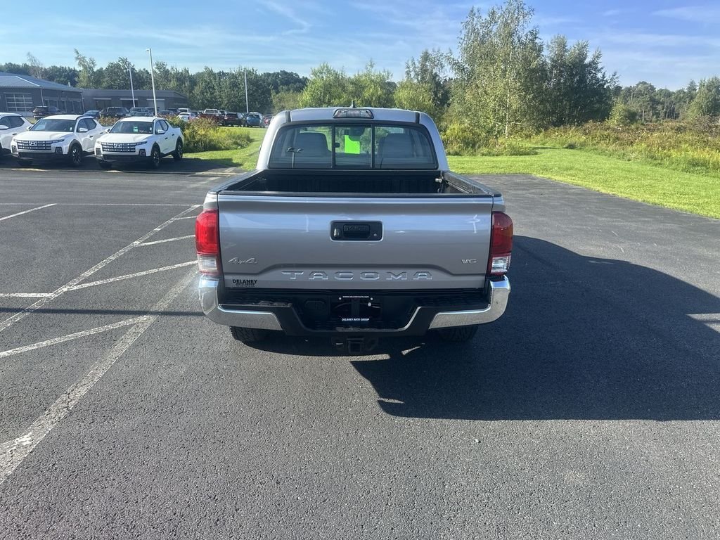 Used 2018 Silver Toyota SR image 7