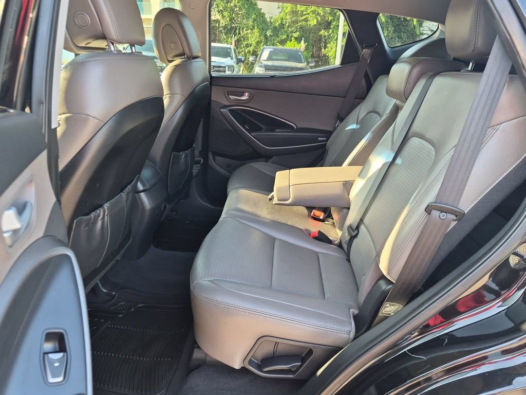 Used 2014 Black Hyundai Base image 21